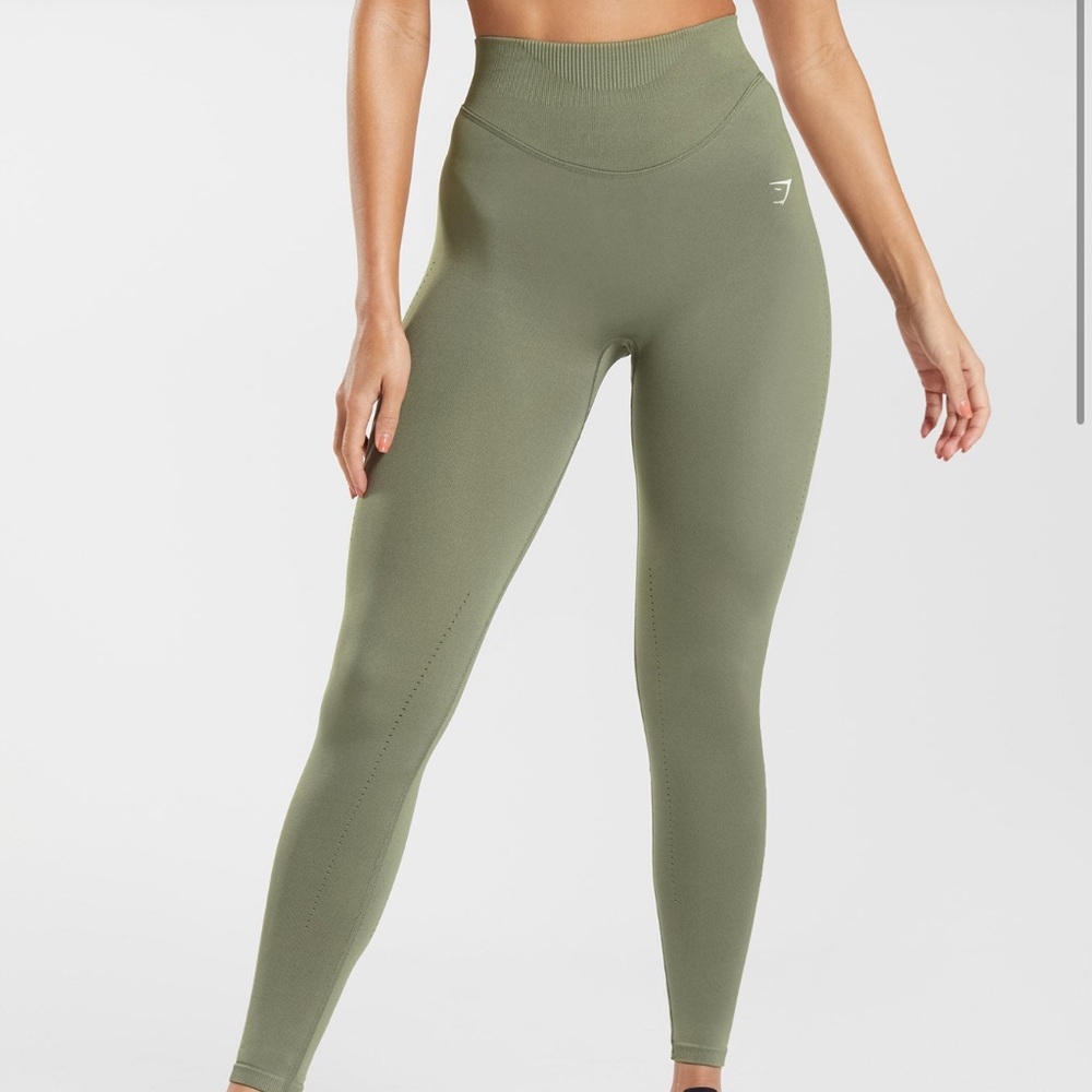 Gray Sports Bra and Leggings Set - Picture 5 of 7